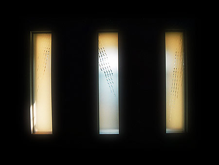 写真：住宅スリット窓